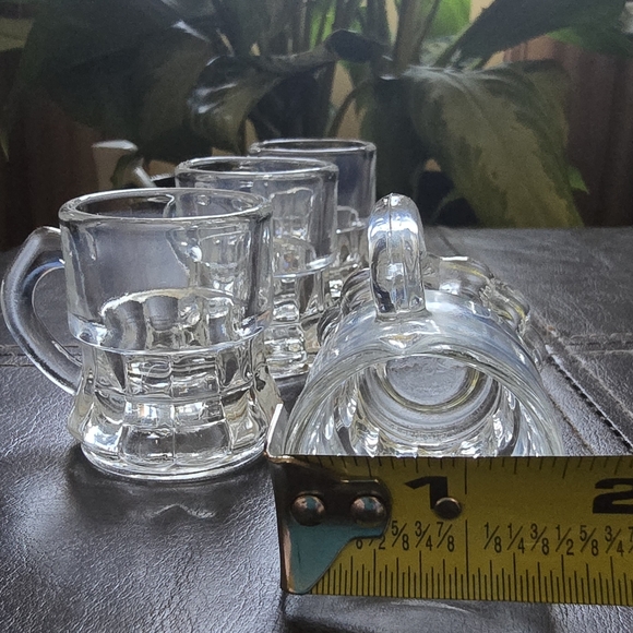 NWOT, Set of 4 Shot Glasses - Picture 3 of 4